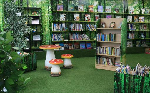 Cordwalles Junior School library