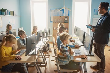 e-safety in school: children on computers in class